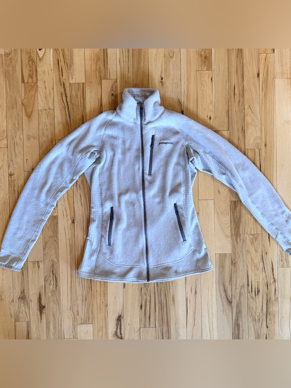 Patagonia R2 Regulator Fleece Beautiful Soft Gray Jacket Women SZ Med Excellent